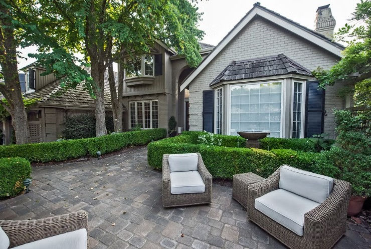 10 Outdoor Structures Used in Modern Landscape Design